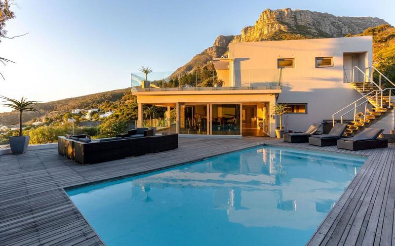 8 Bedroom Property for Sale in Llandudno Western Cape